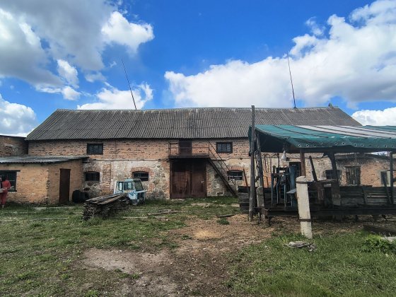 Виробничі приміщення в с.Левків Левків