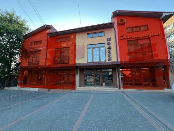 Продається діючий магазин в м. Тячів Тячів