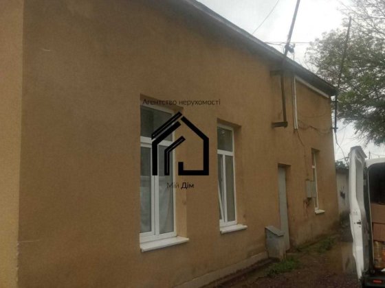 Продається майновий комплекс - тоговий ринок. Чоп