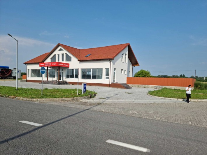 Тopгово-гoтельний комплекс 830 кв.м. біля КПП Чоп ("Тиса") UA-Záhony HU - фото 1