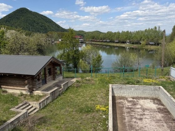 Шаян озеро , перша лінія від озера. 100 метрів від центральної дороги Шаян