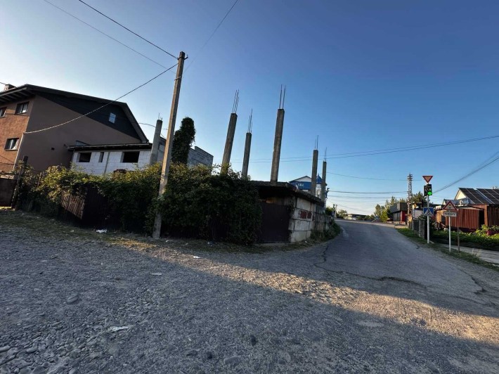Продається комерційне приміщення в смт. Великий Бичків - фото 1