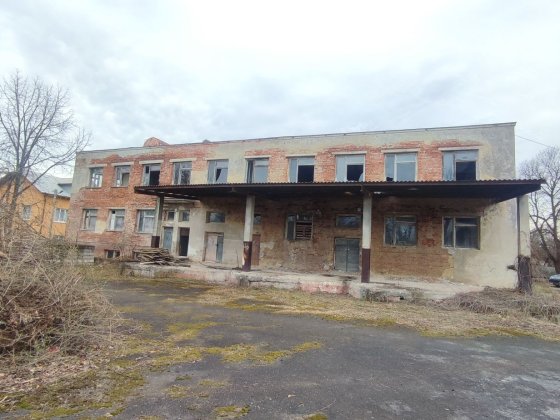 Продаж торгово-виробничого приміщення  поблизу м.Івано-Франківськ Тысменица