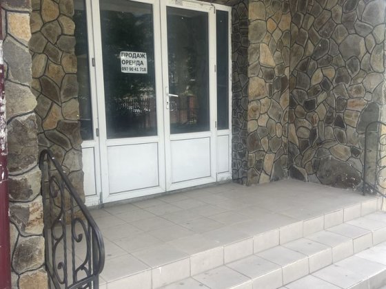 Комерційне  приміщення у центрі Богородчан ! Богородчани
