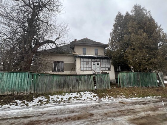 Група будівель та приміщень 595.2 м2, 0.3 га, Тлумач, вул. Вітовського 4 Тлумач