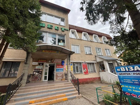 Продаж торгово-офісного центру в м. Тлумач_M Тлумач