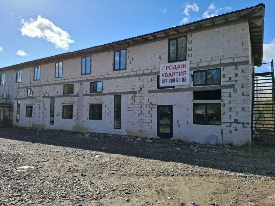 Продається двоповерхова будівля 600 м², 7 соток, 5 хвилин від Житомирської траси. Белогородка