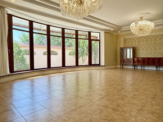 Продаж просторого будинку 850 м² ділянка 12 сотих гараж ГАЗ Під клініку, офіс, пансіонат, готель Свя Святопетровское