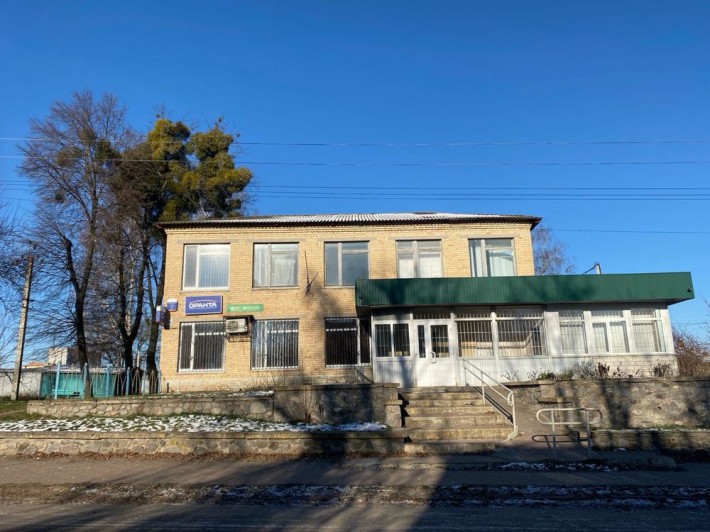 Продаж комерційного приміщення в центрі Яготина 400$ м.кв - фото 1