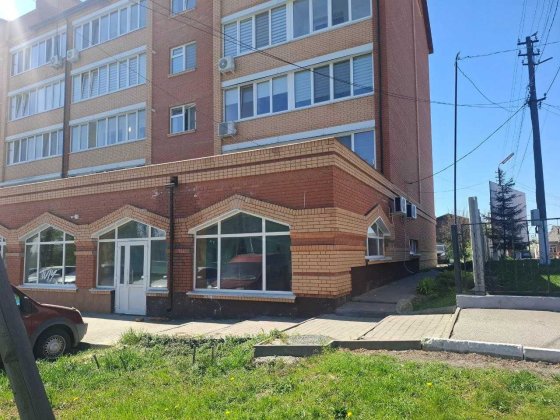 Продаж комерційного приміщення 104 м², центр м. Сквира Сквира