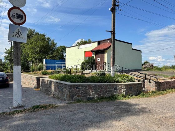 Продаж комерційної будівлі в місті Тетіїв - ідеально під АПТЕКУ, поряд Нова Пошта- Київська область Тетиев
