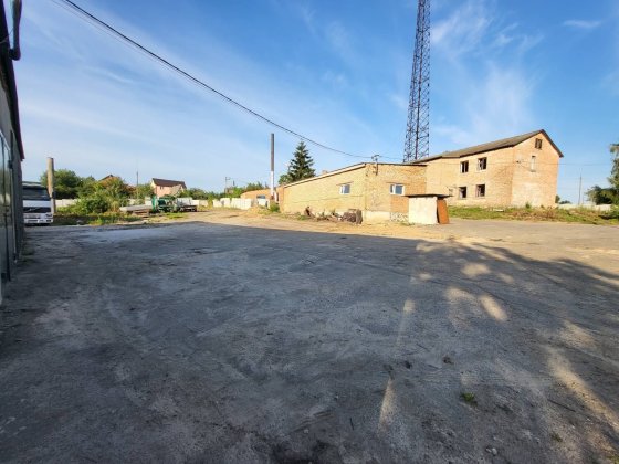 Комерційний комплекс 705 м² на 56 сотках землі Тараща