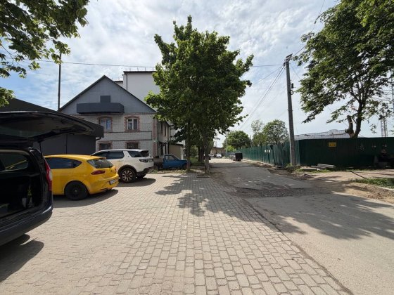 Продаж комерційного приміщення 158 м² в центрі м. Бородянка Бородянка