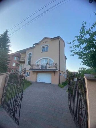 Продаж садиби з двох будинків під приватний пансіонат, готель у передмісті Львова - фото 1