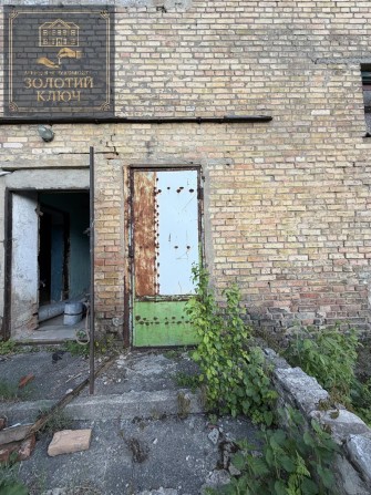 Продам приміщення в центрі Гайворона - фото 1