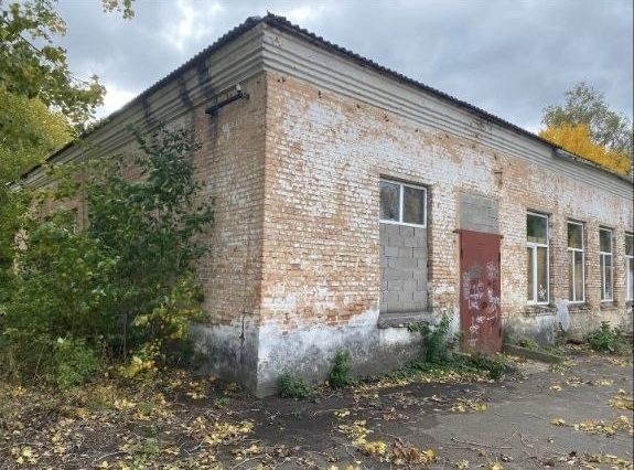 Продам нежитлову будівлю під бізнес у м. Новоукраїнка, 543 м² + підвал - фото 1