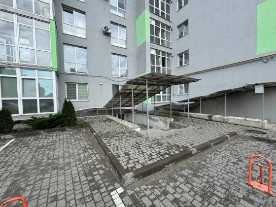 продаємо комерційне приміщення|Винники|90м² загальної площі Винники