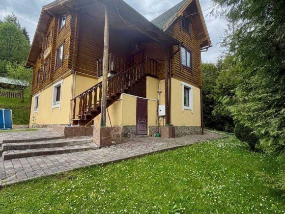 Будинок у СЛАВСЬКУ за 50 м до підйомника ! ТОПОВА ЛОКАЦІЯ Славское
