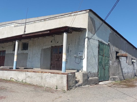 Продаж Складу та Ангару загальна площа 1100кв.м Новий Буг