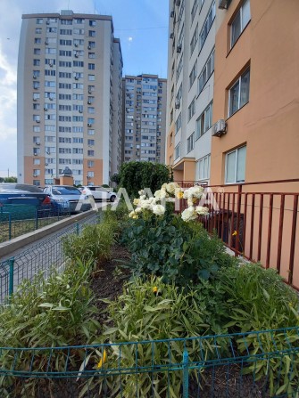 Комерційне приміщення 37,4 м² | ЖК «Райдужний» - фото 1