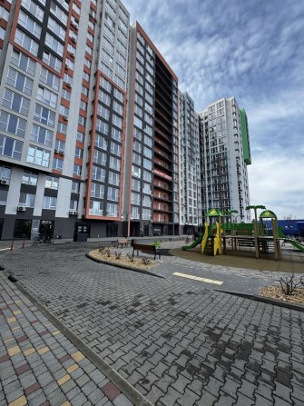 Коммерческая недвижимость Акварель 8 продам офис - фото 1