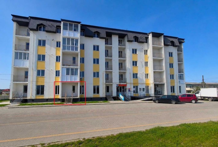 Фасадне комерційне приміщення 53,7 м² у ЖК «Новосел» | Продаж - фото 1