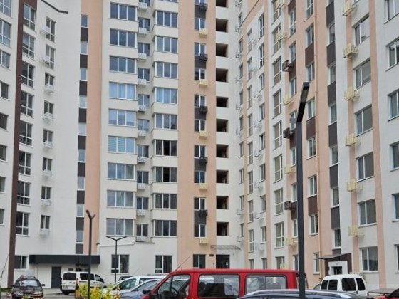 ПРОДАМ  Комірку( кладовку) Обаров
