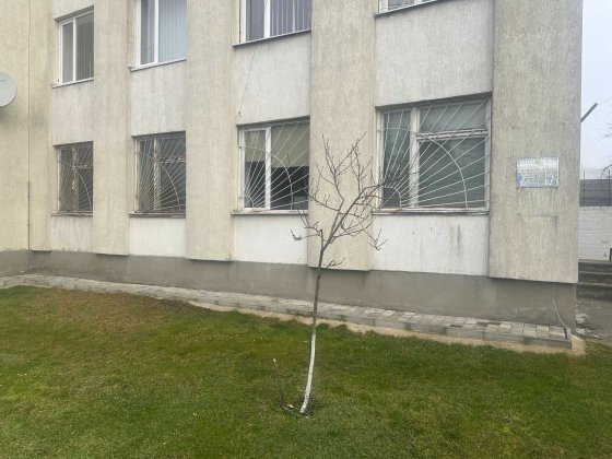 Громадський будинок та споруди, площею 118 кв.м.,  Рівненська обл. Радивилов