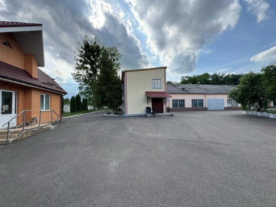 Продаж виробничого комплексу Клевань