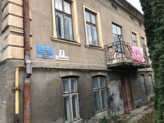 Продаж майнового комплексу 390 м² у м. Чортків (центр/вул. Копичинецька, 7)