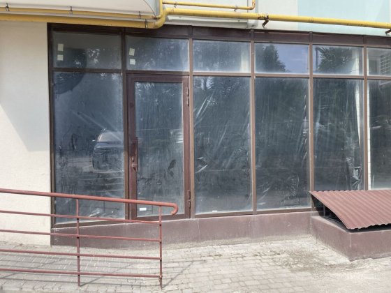 Продам комерційне приміщення Белая