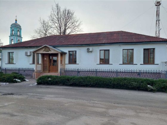 Громадський будинок з госп. будівлями - м. Остер, Чернігівська обл. Остер