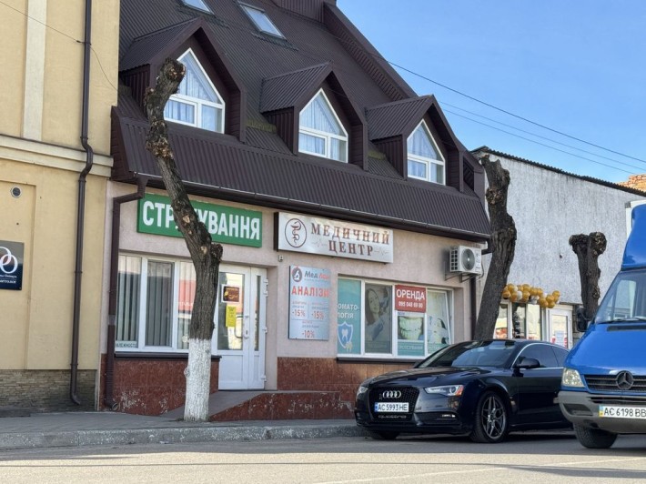 Комерційне приміщення в центрі Любомля - фото 1