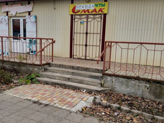 Продам або здам в оренду приміщення під магазин Покров