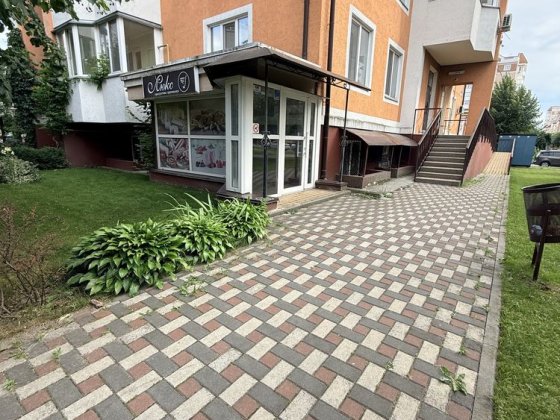 ТЕРМІНОВО!Фасадне комерційне приміщення 56 м² Окремий вхід ЖКБуча Квартал Сигналізація, Відеонагляд  Буча
