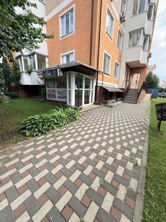 ТЕРМІНОВО!Фасадне комерційне приміщення 56 м² Окремий вхід ЖКБуча Квартал Сигналізація, Відеонагляд  - фото 1