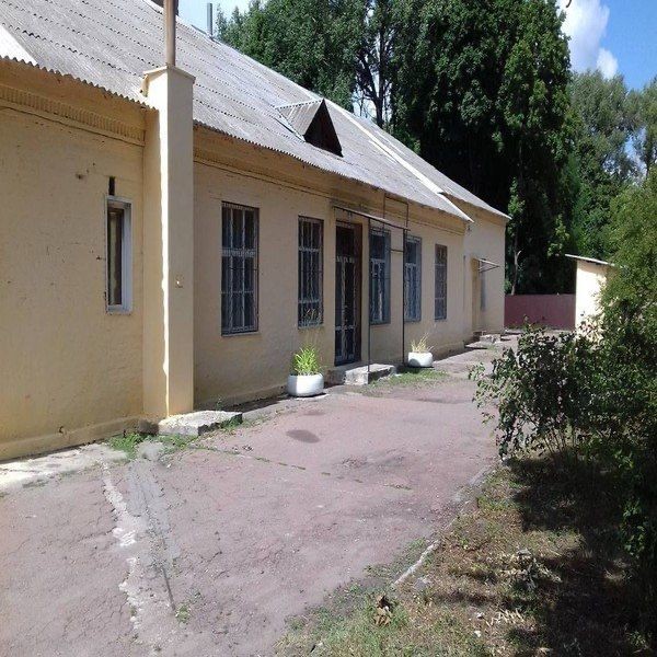 Продам діючу швейну фабрику 1750 м/кв. - фото 1