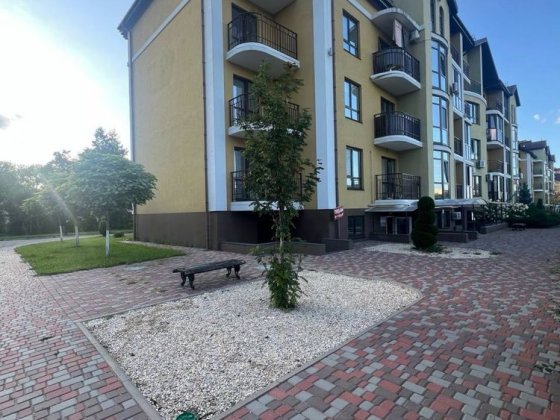 Комерційне приміщення 41.2 м2 , без ремонту, під будь-який бізнес Бровари