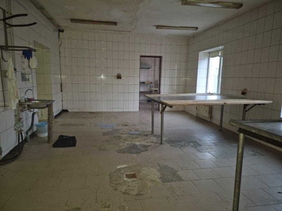 700м2 - продуктове чи ін. виробництво