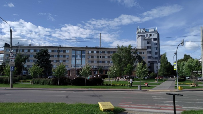 Продається діючий бізнес: готельно-офісний комплекс у центрі міста - фото 1