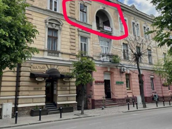 Терміново!!! Продаю офіс в центрі міста 61м2. Грушевського 37. Ивано-Франковск