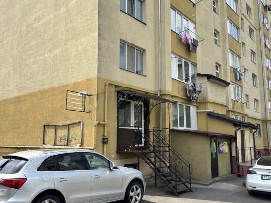 ТЕРМІНОВО Продаж комерційного приміщеня під склад чи виробництво 152 м² Ивано-Франковск