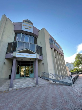 Продаж готелю з ремонтом та меблями, готовий бізнес,  м. Кременчуг, 1717,4 м2 - фото 1
