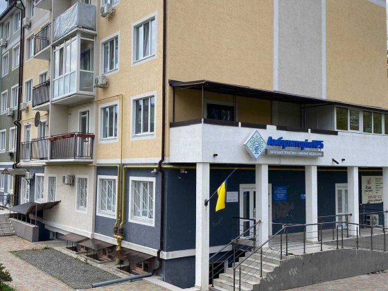 Два окремі входи та супер ціна:приміщення 107 кв.м. - ідеальне рішення Ірпінь