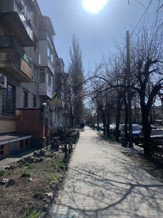 Продам 2 суміжних кабінети по вул. 29 Вересня, центр - фото 1