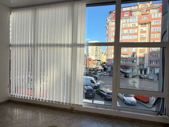 Продаж комерційного приміщення в центрі міста по вул Південний Бульвар Ивано-Франковск