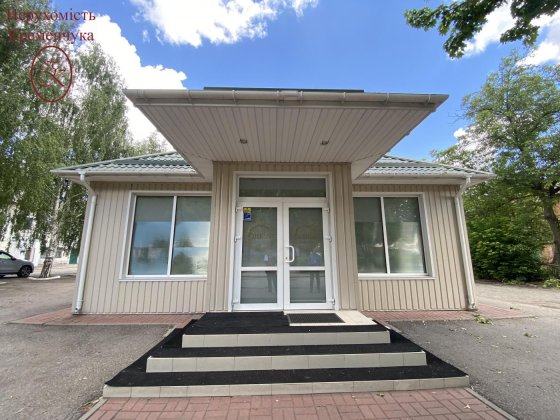 Продаж / окремо стояча будівля під бізнес Кременчуг