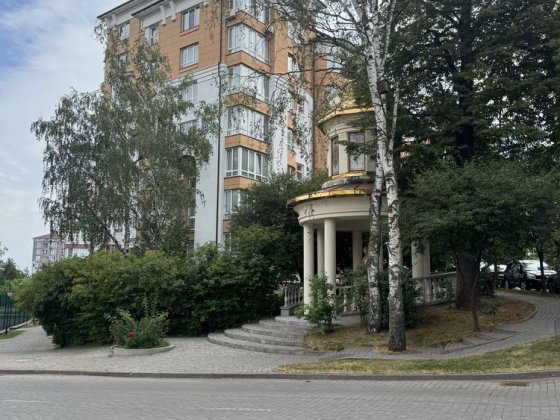 Продаж нежитлового приміщення у житловому комплексі " Калинова Слобода" Ивано-Франковск