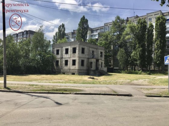 Продам двоповерхову будівлю Кременчуг