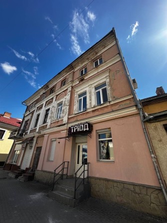 Продаж фасадного приміщення 67 м2 по вул. Галицька - фото 1
